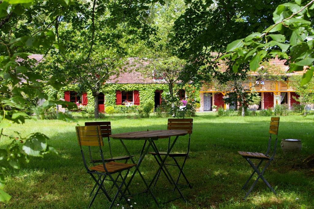 Chambres D'Hotes - Domaine De Montizeau Lailly-en-Val Экстерьер фото